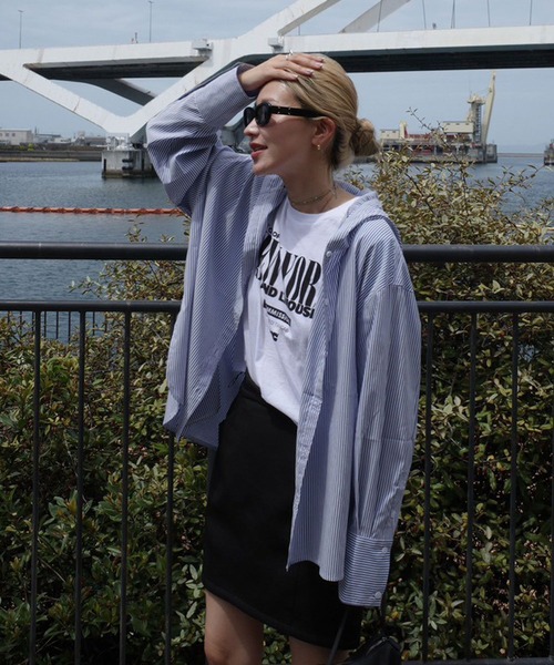 BAYFLOW(ベイフロー)の「【hidekaさんコラボ】ラッシュガードシャツフーディー(ラッシュガード・レディース・チャコール/ブルー・FREE)」の11枚目の写真