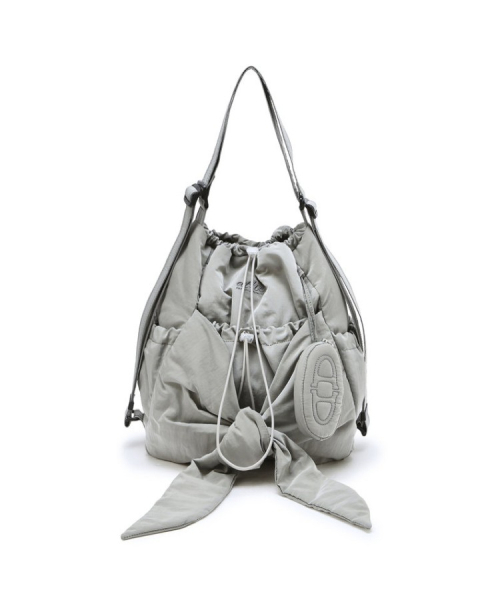 athe（アテ）の「[RUBAN] グレーリボンバックパック兼ショルダーバッグ S AABA5F911G2（バックパック/リュック・レディース・グレー・FREE）」の2枚目の写真