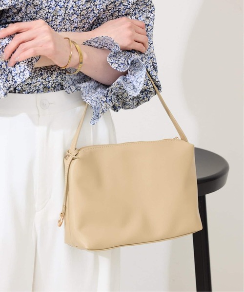 SLOBE IENA(スローブイエナ)の「《WEB限定カラーあり/追加》SLOBE スクエアハンドルバッグ(ハンドバッグ・レディース・ブラック/ベージュ・FREE)」の12枚目の写真