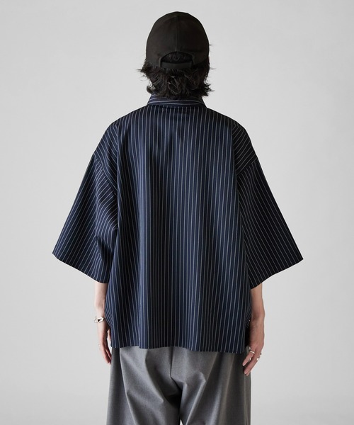 Lui's(ルイス)の「【Neucon】WIDE SLEEVE PINSTRIPE OVER SHIRT / ワイドスリーブピンストライプオーバーシャツ(シャツ/ブラウス・メンズ・ブラック/ホワイト/ネイビー・1/2)」の13枚目の写真