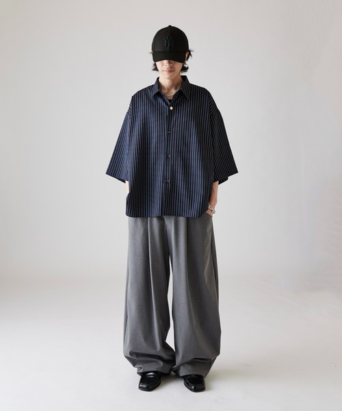 Lui's(ルイス)の「【Neucon】WIDE SLEEVE PINSTRIPE OVER SHIRT / ワイドスリーブピンストライプオーバーシャツ(シャツ/ブラウス・メンズ・ブラック/ホワイト/ネイビー・1/2)」の14枚目の写真