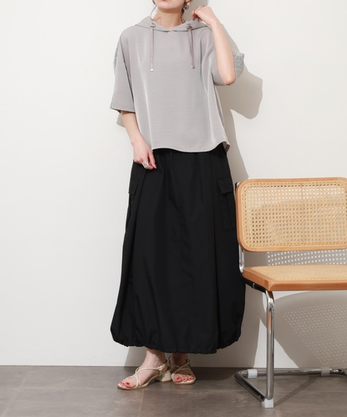 EGLANTINE(エグランティーヌ)の「EGLANTINE フーディラメプルオーバー 半袖(Tシャツ/カットソー・レディース・ネイビー/グレイッシュベージュ・38)」の9枚目の写真