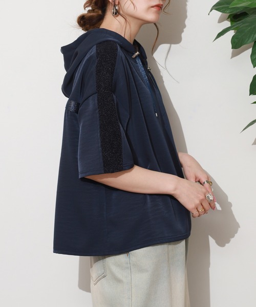 EGLANTINE(エグランティーヌ)の「EGLANTINE フーディラメプルオーバー 半袖(Tシャツ/カットソー・レディース・ネイビー/グレイッシュベージュ・38)」の12枚目の写真
