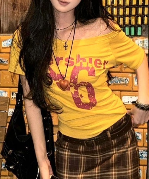 Vipoa(ヴィポア)の「AmericanロゴワンショルTシャツ(Tシャツ/カットソー・レディース・イエロー/ネイビー/グレー/ホワイト・FREE)」の22枚目の写真