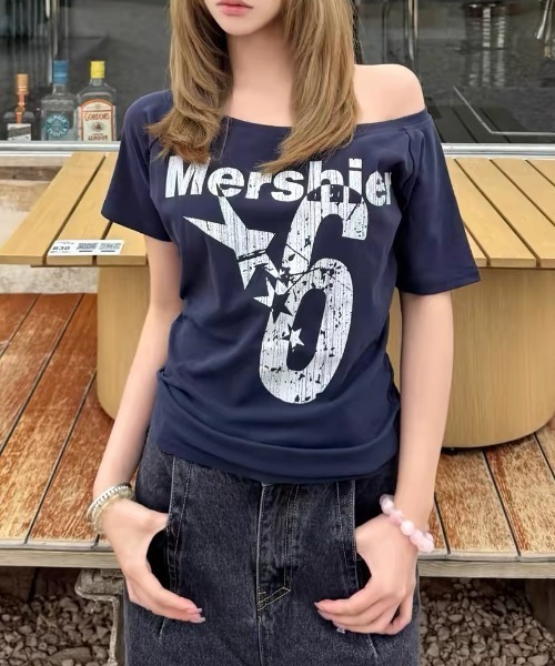 Vipoa(ヴィポア)の「AmericanロゴワンショルTシャツ(Tシャツ/カットソー・レディース・イエロー/ネイビー/グレー/ホワイト・FREE)」の8枚目の写真