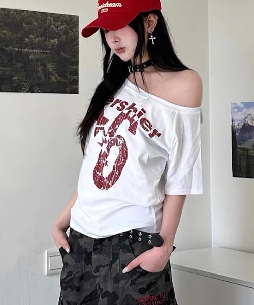 Vipoa(ヴィポア)の「AmericanロゴワンショルTシャツ(Tシャツ/カットソー・レディース・イエロー/ネイビー/グレー/ホワイト・FREE)」の9枚目の写真