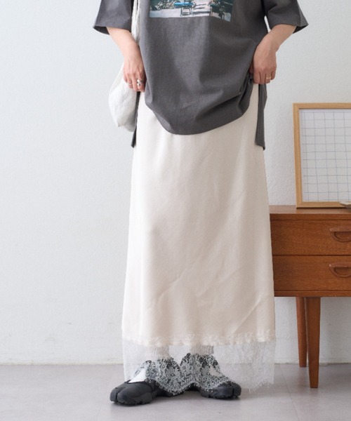 CIAOPANIC TYPY(チャオパニックティピー)の「【レイヤードとしても活躍/無地・ドット柄】裾レースサテンバイアススカート(スカート・レディース・オフホワイト/ブラック/ブラック系その他・MEDIUM/SMALL)」の15枚目の写真