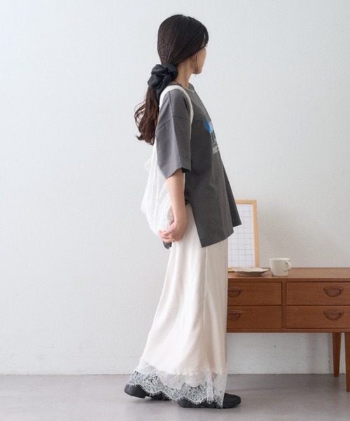 CIAOPANIC TYPY(チャオパニックティピー)の「【レイヤードとしても活躍/無地・ドット柄】裾レースサテンバイアススカート(スカート・レディース・オフホワイト/ブラック/ブラック系その他・MEDIUM/SMALL)」の12枚目の写真