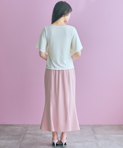 marun(マルン)の「<大きいサイズ>フレア袖テレコリブスクエアネックカットソー marun(Tシャツ/カットソー・レディース・オフホワイト/ブラック・L/LL/3L/4L/5L)」の18枚目の写真