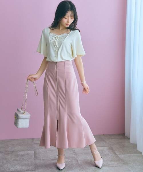 marun(マルン)の「<大きいサイズ>フレア袖テレコリブスクエアネックカットソー marun(Tシャツ/カットソー・レディース・オフホワイト/ブラック・L/LL/3L/4L/5L)」の5枚目の写真