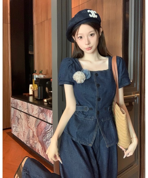 FAVORITO(ファヴォリート)の「デニムトップスワイドパンツセットアップ(セットアップ・レディース・ダークブルー・S/M/L/XL)」の3枚目の写真