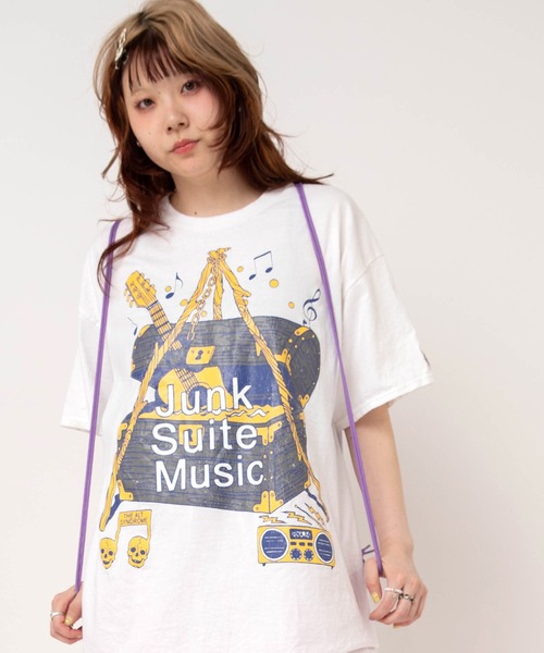 RNA(アールエヌエー)の「M2699 【PINKMOTEL】トレジャープリントTEE(Tシャツ/カットソー・レディース・オレンジ/ライトブルー/レッドパープル/ホワイト・MEDIUM)」の2枚目の写真