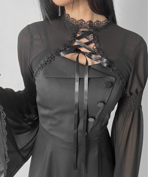 LVEU.（ラブユ.）の「【LVEU.】フレアスリーブレースアップトップス / トップス カットソー レイヤード レース シアー シースルー レースアップ リボン ZOZOTOWN限定（Tシャツ/カットソー・レディース・ブラック・FREE）」の4枚目の写真