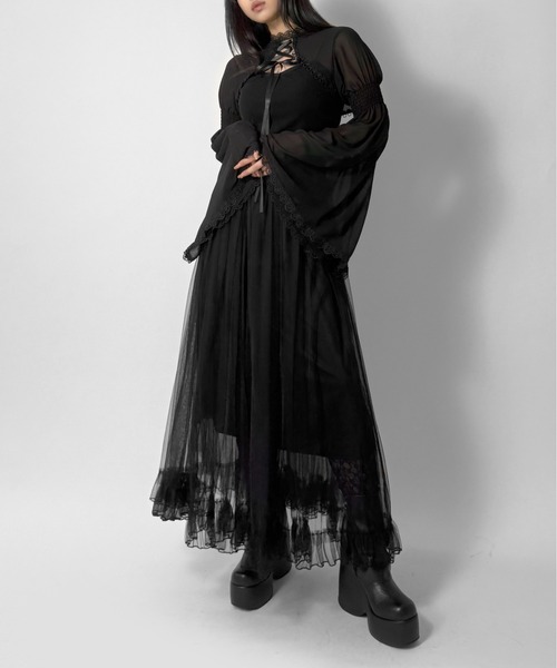 LVEU.（ラブユ.）の「【LVEU.】フレアスリーブレースアップトップス / トップス カットソー レイヤード レース シアー シースルー レースアップ リボン ZOZOTOWN限定（Tシャツ/カットソー・レディース・ブラック・FREE）」の18枚目の写真
