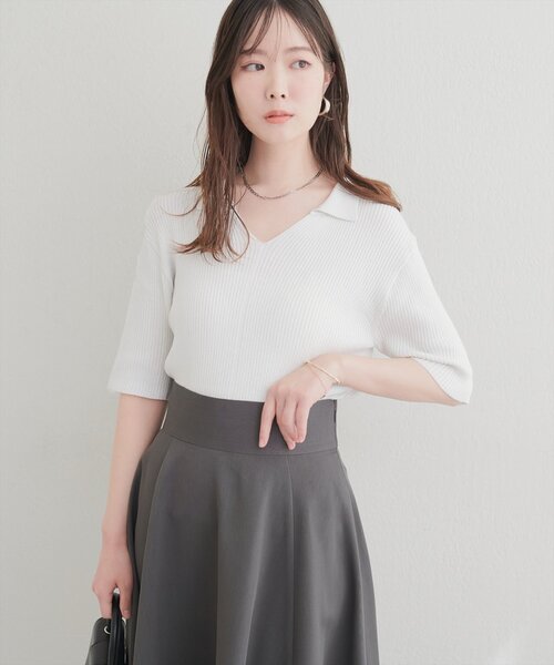 natural couture（ナチュラルクチュール）の「ラメリブ５分袖ポロニット（ニット/セーター・レディース・グレー/チャコールグレー/ブルー/ピンク/オフホワイト・FREE）」の8枚目の写真