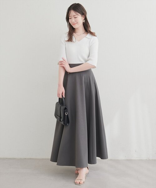 natural couture（ナチュラルクチュール）の「ラメリブ５分袖ポロニット（ニット/セーター・レディース・グレー/チャコールグレー/ブルー/ピンク/オフホワイト・FREE）」の9枚目の写真