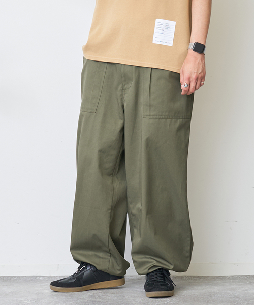 B.C STOCK(ベーセーストック)の「TCチノベイカーパンツ(その他パンツ・メンズ・カーキ/アイボリー・MEDIUM/LARGE)」の4枚目の写真