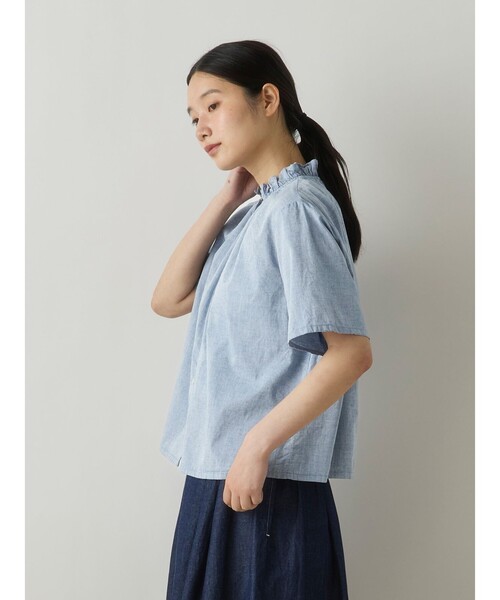 MidiUmi(ミディウミ)の「MidiUmi シャンブレーフリルシャツ(シャツ/ブラウス・レディース・ライトブルー/ブルー系その他/ブルー/ネイビー/ブラック系その他/ホワイト系その他/オフホワイト・FREE)」の18枚目の写真
