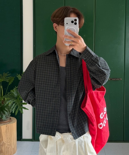 SELAN(セラン)の「【ユニセックス】ショート丈ワンポイントバック刺繍シャツ(シャツ/ブラウス・メンズ・ブラック系/ホワイト系その他/ブルー/ブルー系/ホワイト・MEDIUM/LARGE)」の4枚目の写真