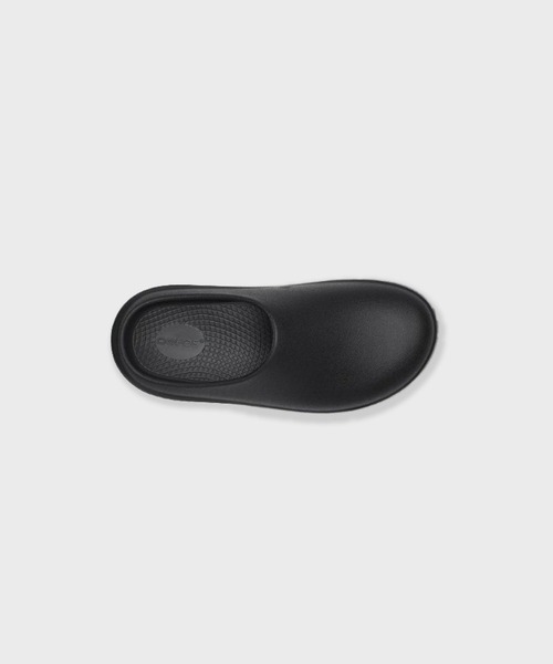 OOFOS（ウーフォス）の「OOFOS/ OOcloog+ / 2001120050261 秋服 冬服（サンダル・メンズ・ブラック・7/5/4）」の5枚目の写真