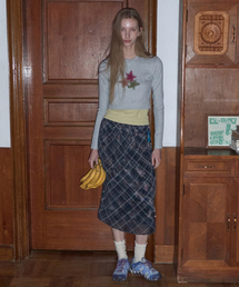 MAISON CREME（メゾンクレム）の「Floral check layered skirt_ Black Pink（スカート）」