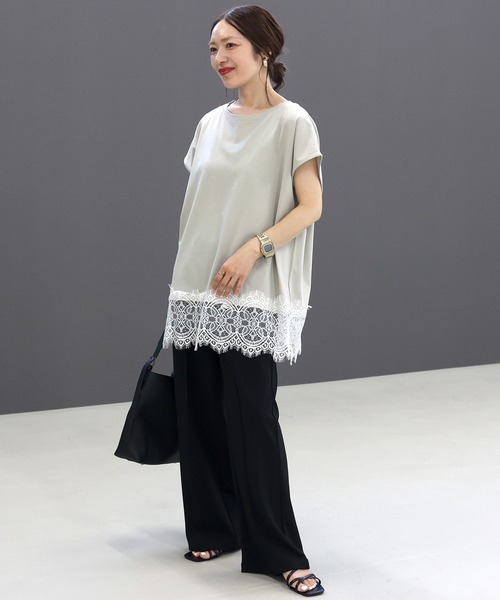 Aletta vita(アレッタビータ)の「汗染み防止加工裾レースプルオーバー(Tシャツ/カットソー・レディース・ブラック/チャコール/ライトグレー・M)」の7枚目の写真