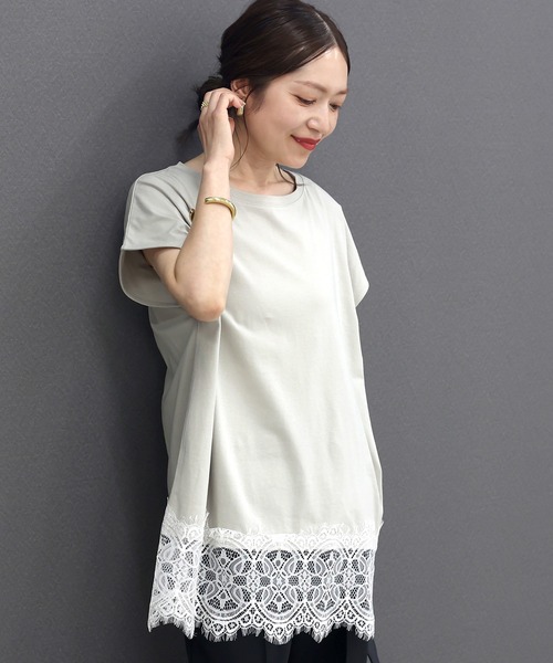 Aletta vita(アレッタビータ)の「汗染み防止加工裾レースプルオーバー(Tシャツ/カットソー・レディース・ブラック/チャコール/ライトグレー・M)」の4枚目の写真