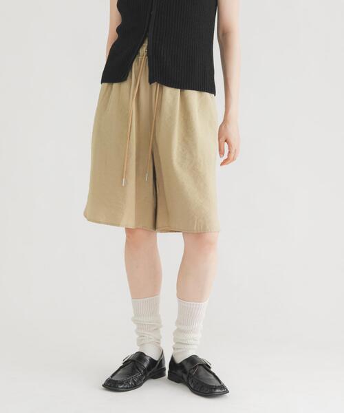 KBF(ケイビーエフ)の「ウエストコードショートパンツ(その他パンツ・レディース・ベージュ/ブラック・ONE)」の2枚目の写真