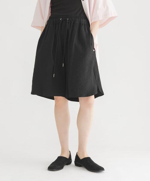KBF(ケイビーエフ)の「ウエストコードショートパンツ(その他パンツ・レディース・ベージュ/ブラック・ONE)」の1枚目の写真