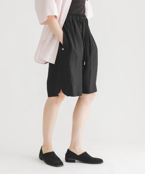 KBF(ケイビーエフ)の「ウエストコードショートパンツ(その他パンツ・レディース・ベージュ/ブラック・ONE)」の8枚目の写真