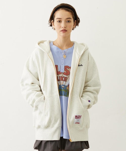 MILKFED.(ミルクフェド)の「MILKFED×CHAMPION SWEAT ZIP HOODIE(パーカー・レディース・オートミール/ブラウン/ブラック/ライトブルー/ライトピンク・S/M)」の4枚目の写真
