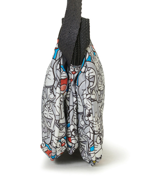 LeSportsac(レスポートサック)の「【DORAEMON】SMALL KOKO CROSSBODY(ショルダーバッグ・レディース・グレー・FREE)」の10枚目の写真