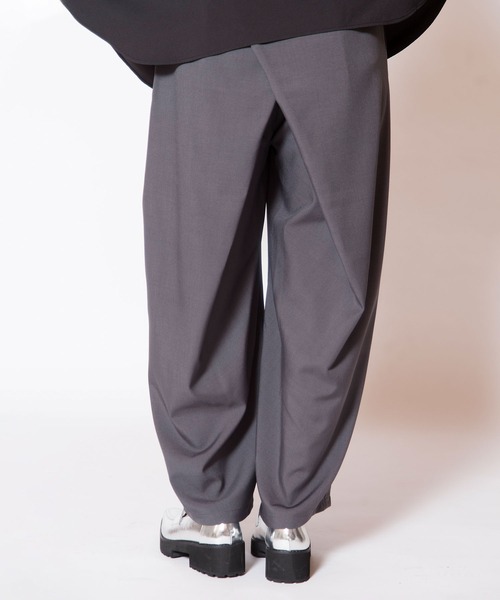 OSMOSIS(オズモーシス)の「バックラップパンツ(その他パンツ・レディース・グレー/ブラウン/ブラック・ONE SIZE)」の15枚目の写真