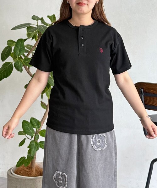 U.S. POLO ASSN.(ユーエスポロアッスン)の「コンパクトリブヘンリーT(Tシャツ/カットソー・メンズ・グレー/ブラック/ブラウン/ホワイト・LARGE/MEDIUM)」の7枚目の写真