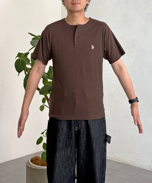 U.S. POLO ASSN.(ユーエスポロアッスン)の「コンパクトリブヘンリーT(Tシャツ/カットソー・メンズ・グレー/ブラック/ブラウン/ホワイト・LARGE/MEDIUM)」の16枚目の写真