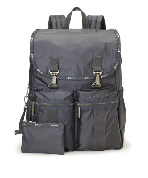 LeSportsac(レスポートサック)の「【Essential Collection×Naoko Okusa】MODERN FLAP BACKPACK3 シャドウグレーC(バックパック/リュック・レディース・グレー・FREE)」の4枚目の写真