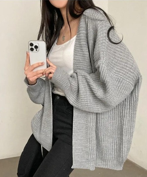 Beststore(ベストストア)の「ざっくり編みが可愛い♪ トレンドのオーバーサイズニットカーディガン(カーディガン/ボレロ・レディース・アイボリー/ブラック/ベージュ/グレー/ライトブラウン・FREE)」の10枚目の写真