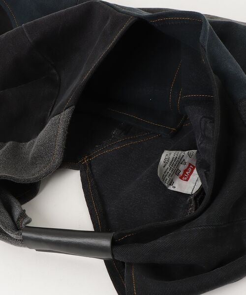 THRIFTY LOOK(スリフティールック)の「THRIFTY LOOK / スリフティールック LEVIS TRIANGLE TOTE LARGE リーバイス トライアングルトート ラージ(トートバッグ・メンズ・ブラック・FREE)」の4枚目の写真