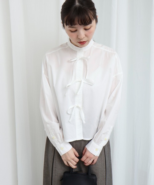 fig London(フィグロンドン)の「ribbon shirt(シャツ/ブラウス・レディース・ネイビー/ベージュ/ホワイト・FREE)」の19枚目の写真
