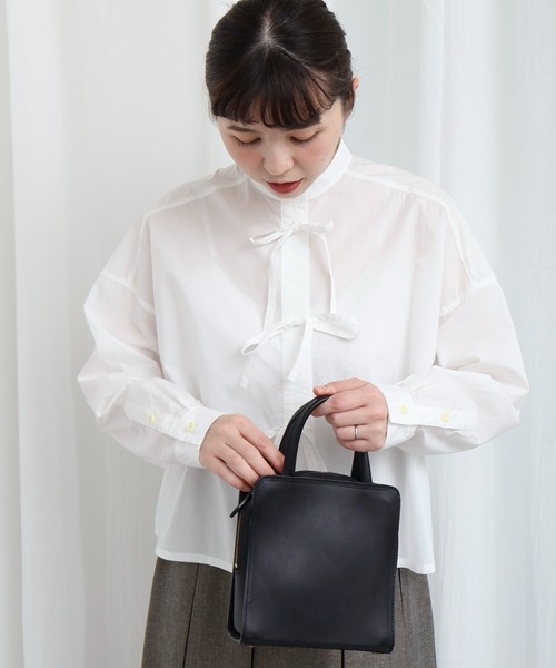 fig London(フィグロンドン)の「ribbon shirt(シャツ/ブラウス・レディース・ネイビー/ベージュ/ホワイト・FREE)」の7枚目の写真