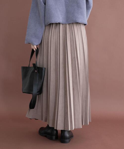ITEMS URBANRESEARCH(アイテムズ アーバンリサーチ)の「フェイクスエードプリーツスカート(スカート・レディース・ブラック/ライトベージュ/モカ・FREE)」の14枚目の写真