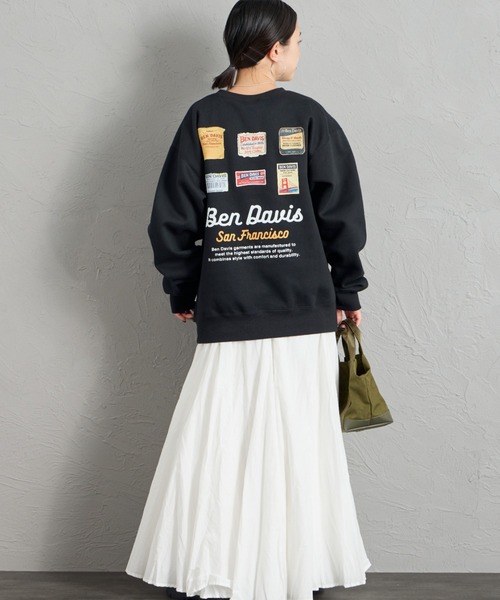 【WEB限定】LABELS 後背印花 內刷毛圓領衛衣