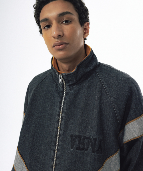 ANGLAN（アングラン）の「IPFU Track Denim Jacket - Washed Black（デニムジャケット・メンズ・その他・1/02）」の5枚目の写真