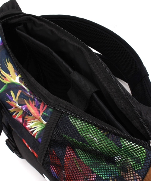 NIXON（ニクソン）の「NIXON（ニクソン） SMALL LANDLOCK BACKPACK