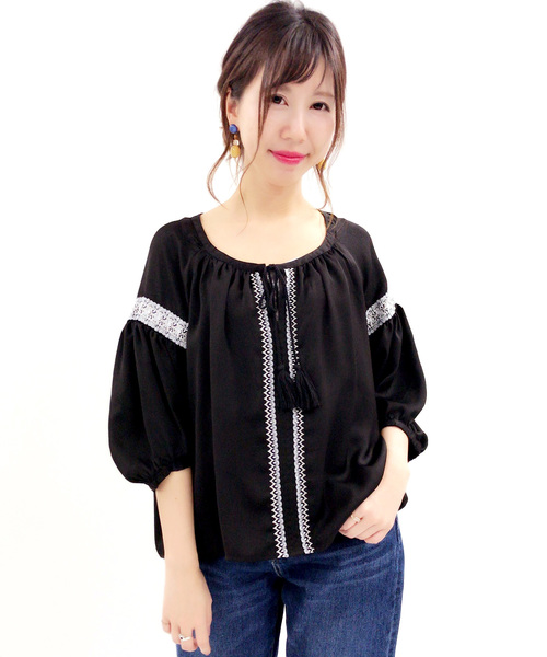 archives（アルシーヴ）の「刺繍ブラウス（シャツ/ブラウス・レディース・シルバーグレー/ブラック/オフホワイト・MEDIUM）」の3枚目の写真