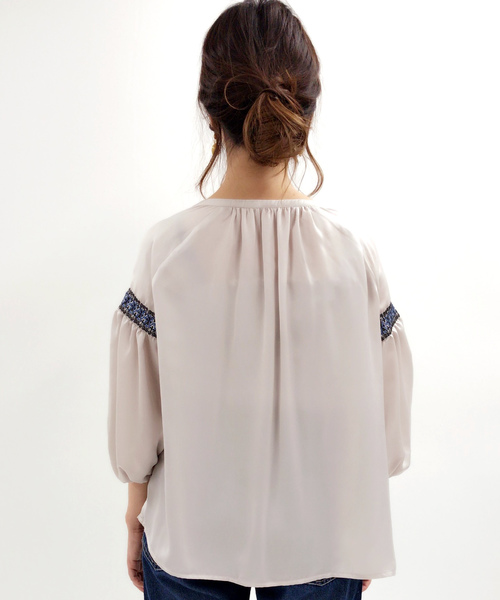 archives（アルシーヴ）の「刺繍ブラウス（シャツ/ブラウス・レディース・シルバーグレー/ブラック/オフホワイト・MEDIUM）」の10枚目の写真