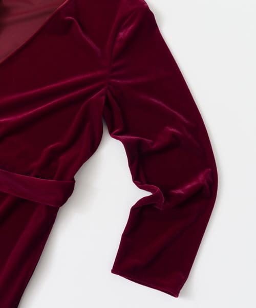 URBAN RESEARCH DOORS（アーバンリサーチドアーズ）の「【店舗振り分け】ベロアガウン∴（カーディガン/ボレロ・レディース・ボルドー/ネイビー・ONE）」の13枚目の写真