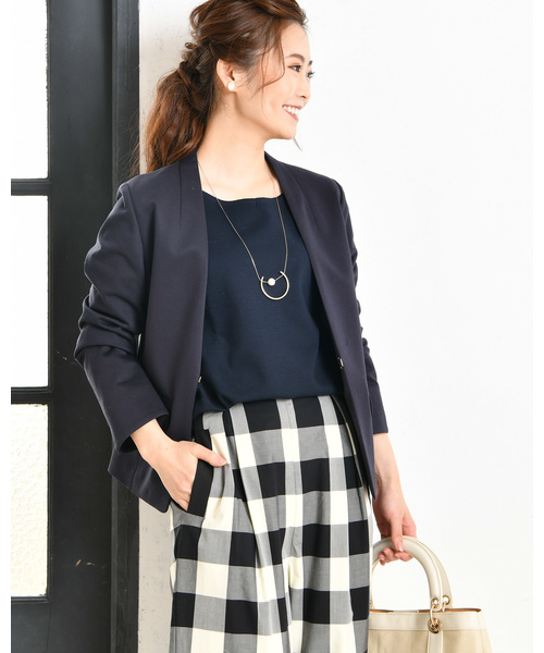 un dix cors（アンディコール）の「【通勤服】カルゼカットノーカラージャケット（ノーカラージャケット・レディース・ライトベージュ/ネイビー・ﾌﾘ-）」の2枚目の写真
