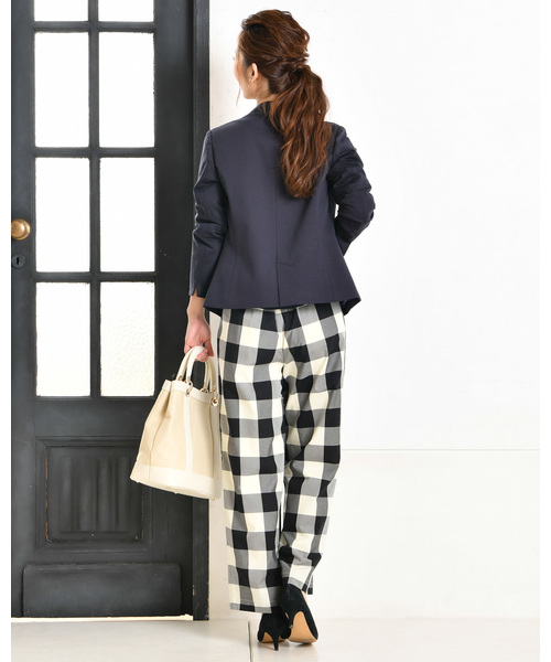 un dix cors（アンディコール）の「【通勤服】カルゼカットノーカラージャケット（ノーカラージャケット・レディース・ライトベージュ/ネイビー・ﾌﾘ-）」の8枚目の写真
