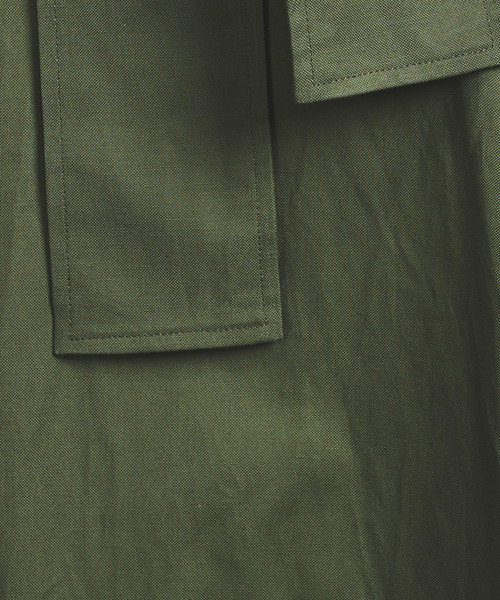 UNITED ARROWS（ユナイテッドアローズ）の「＜SACRA（サクラ）＞ベルト フレアスカート（スカート・レディース・オフホワイト/オリーブ・38/36）」の9枚目の写真